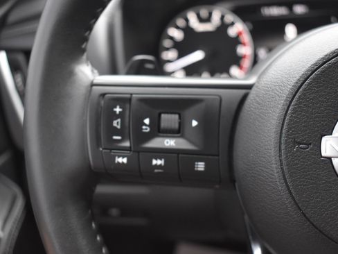 Certified 2024 Nissan Rogue SV w/ SV Premium Package FWD image 33