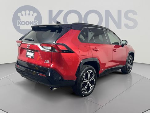 Used 2025 Toyota RAV4 XSE w/ Weather Package AWD/4WD image 11