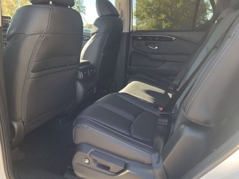 New 2025 Honda Pilot EX-L image 6