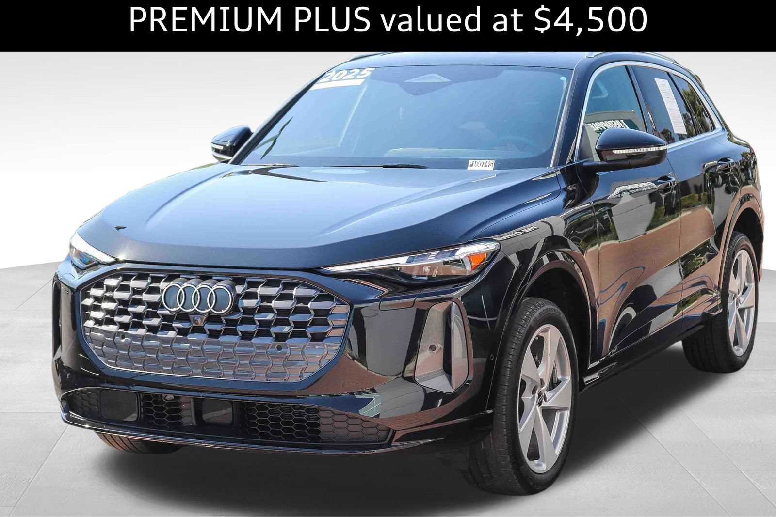 Certified 2025 Audi Q5 Premium Plus w/ Premium Plus AWD/4WD image 3