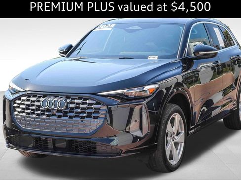 Certified 2025 Audi Q5 Premium w/ Premium Plus AWD/4WD image 3