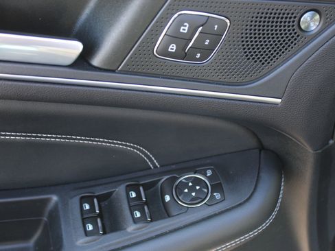 Used 2022 Ford Edge Titanium w/ Class II Trailer Tow Package image 23