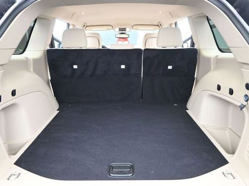 Used 2022 Jeep Grand Cherokee Laredo E AWD/4WD image 18