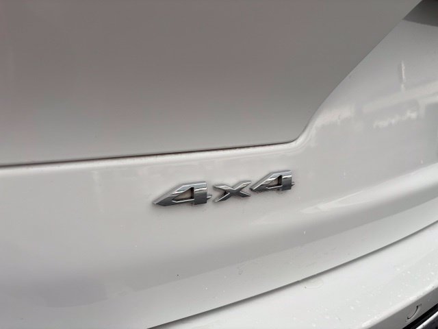 Used 2023 Jeep Grand Cherokee L Laredo AWD/4WD image 9
