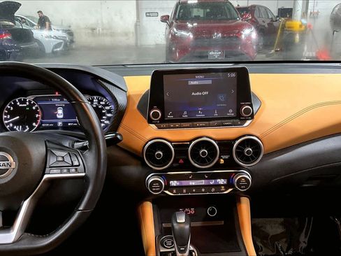 Used 2020 Nissan Sentra SV w/ SV Premium Package image 7