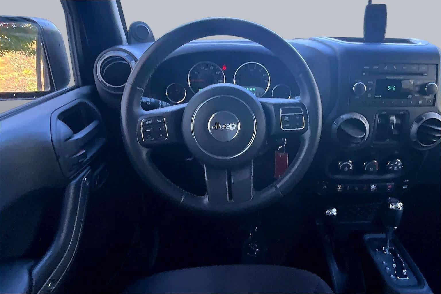 Used 2014 Jeep Wrangler Unlimited Sport w/ Quick Order Package 24S AWD/4WD image 5