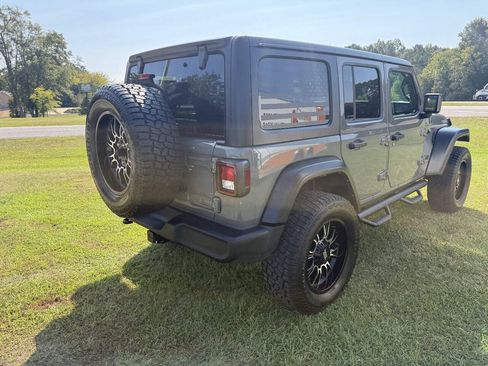 Used 2021 Jeep Wrangler Unlimited Sport AWD/4WD image 6