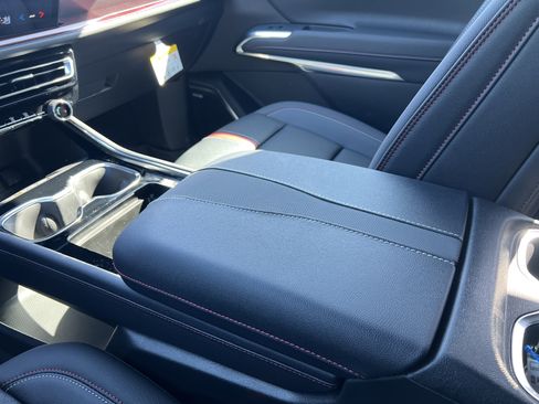 New 2026 Chevrolet Traverse RS FWD image 28