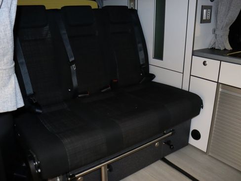 Used 2019 Mercedes-Benz Metris w/ Premium Safety Package image 29