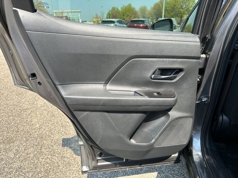 New 2026 Nissan Kicks S image 18