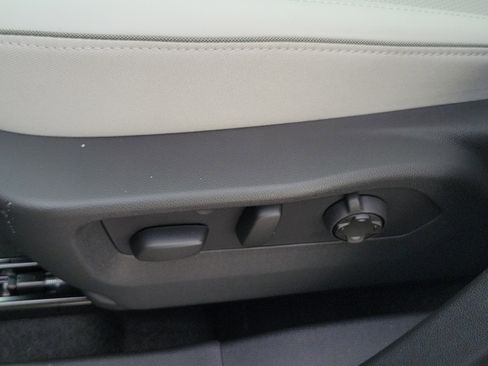 New 2026 Buick Envision Avenir image 24