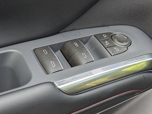 New 2027 Chevrolet Traverse RS FWD image 11