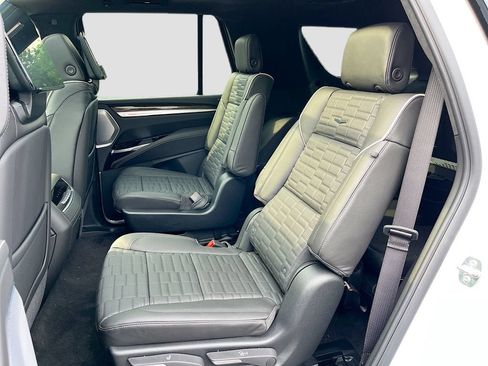 New 2026 Cadillac Escalade Platinum Sport w/ LPO, ONYX Package AWD/4WD image 28