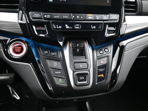 Used 2024 Honda Odyssey Elite image 17