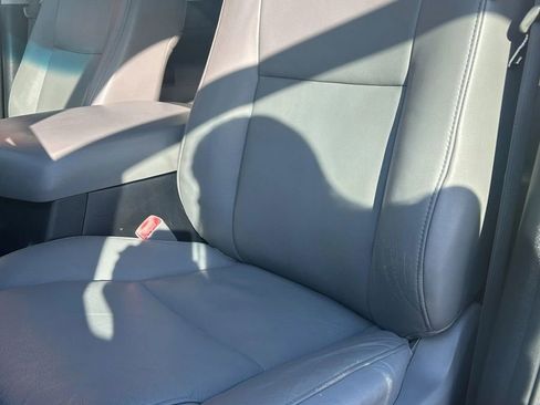 Used 2010 Toyota Tundra Limited image 11