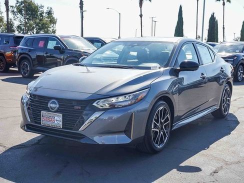 New 2025 Nissan Sentra SR w/ SR Premium Package image 4