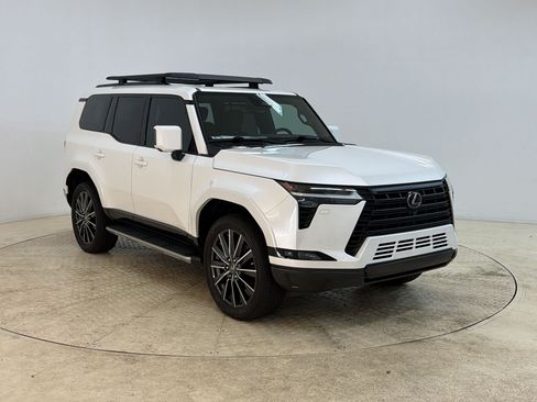 Used 2024 Lexus GX 550 AWD/4WD image 7
