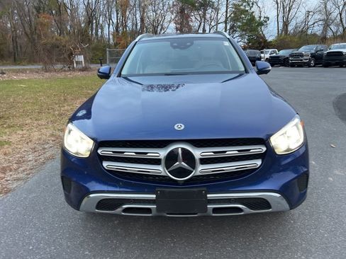 Used 2021 Mercedes-Benz GLC 300 4MATIC image 2