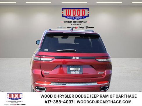 Used 2025 Jeep Grand Cherokee Overland w/ Trailer Tow Package AWD/4WD image 4