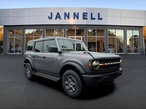 New 2025 Ford Bronco Big Bend image 2