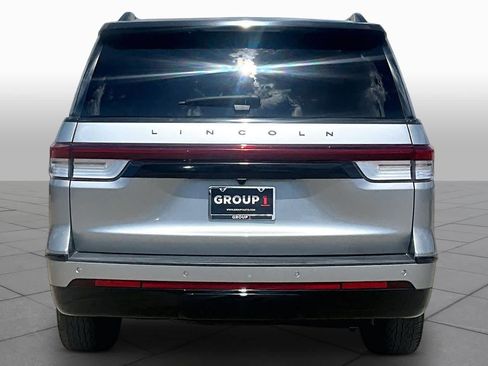 Used 2023 Lincoln Navigator Reserve RWD image 5