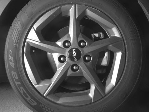 Used 2025 Kia K4 FWD image 13