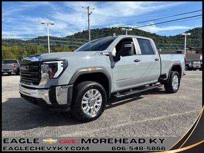 Used 2025 GMC Sierra 2500 Pro w/ 1SA Pro Safety Plus Package