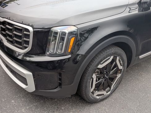 Used 2025 Kia Telluride S AWD/4WD image 11