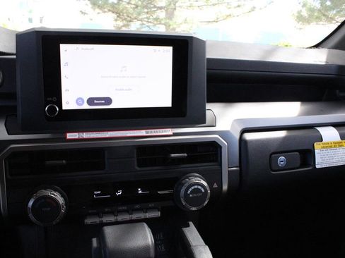 New 2026 Toyota 4Runner SR5 AWD/4WD image 38