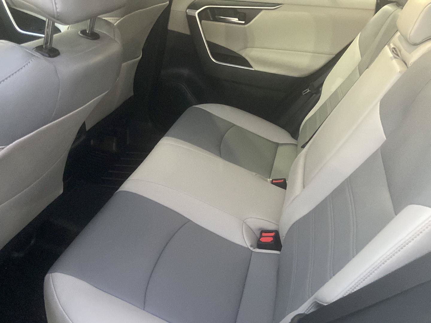 Used 2025 Toyota RAV4 XLE Premium w/ Weather Package FWD image 17