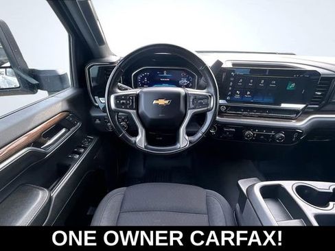 Used 2024 Chevrolet Silverado 3500 LT image 11