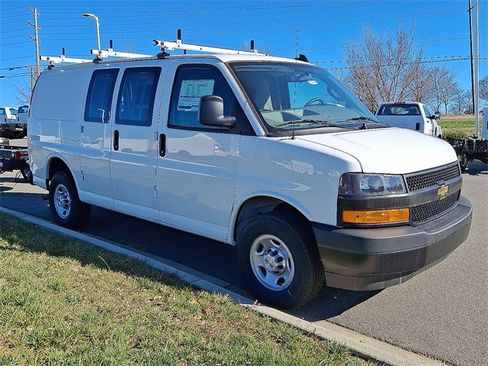 New 2024 Chevrolet Express 2500 Work Van w/ Driver Convenience Package image 3