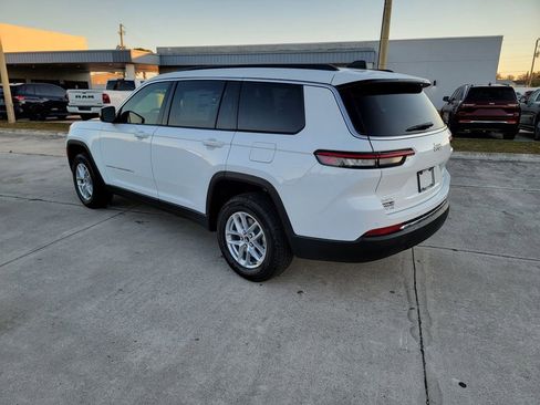 New 2026 Jeep Grand Cherokee L Laredo image 3