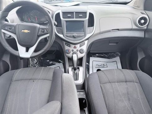Used 2017 Chevrolet Sonic LT FWD image 9