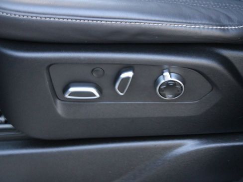 Used 2023 Cadillac Escalade Sport Platinum image 10