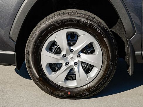 Used 2025 Toyota RAV4 LE FWD image 9