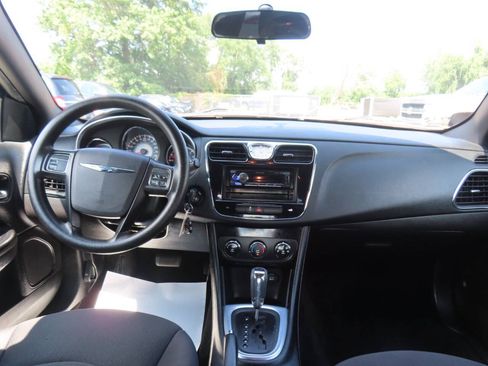 Used 2013 Chrysler 200 LX FWD image 42