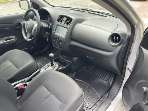 Used 2019 Nissan Versa FWD image 14
