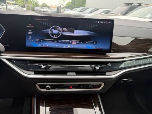 Used 2026 BMW X5 xDrive40i AWD/4WD image 33