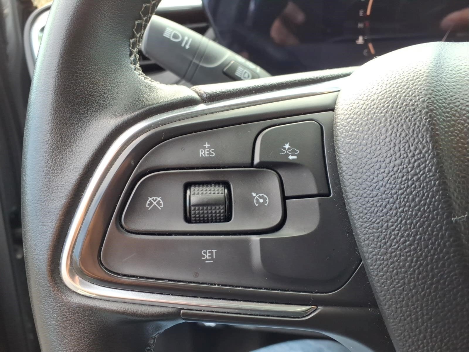 Used 2024 Buick Encore GX Preferred FWD image 18
