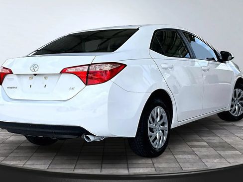 Used 2018 Toyota Corolla LE FWD image 6