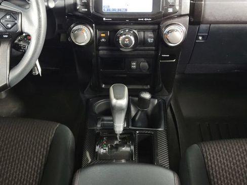 Used 2018 Toyota 4Runner TRD Off-Road AWD/4WD image 24