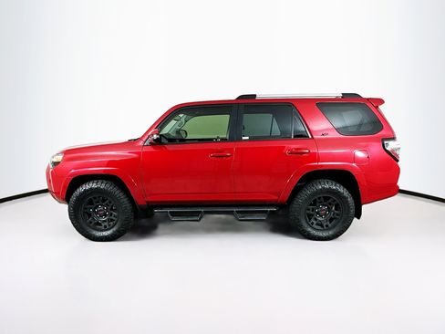 Used 2024 Toyota 4Runner SR5 Premium w/ Moonroof Package image 4