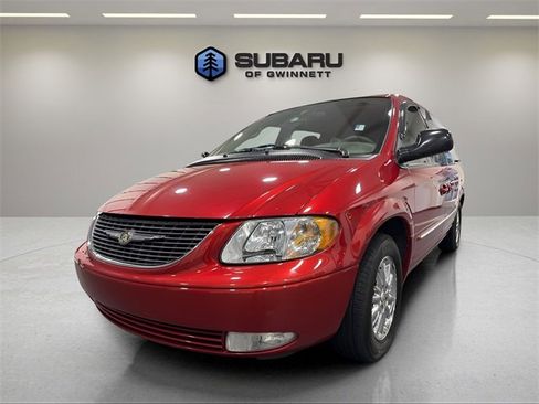 Used 2003 Chrysler Town & Country Limited image 1