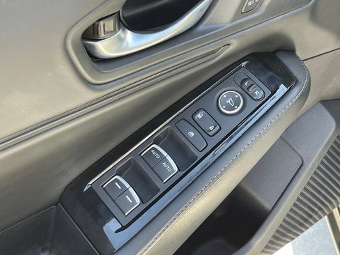Used 2024 Honda Accord Touring image 8