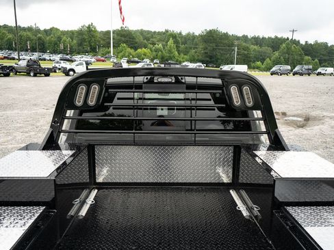 New 2026 RAM 4500 4x4 Crew Cab DRW w/ Laramie Trim Package image 23