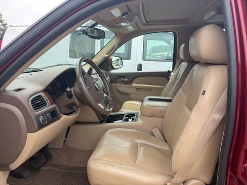 Used 2011 Chevrolet Tahoe LT RWD image 5