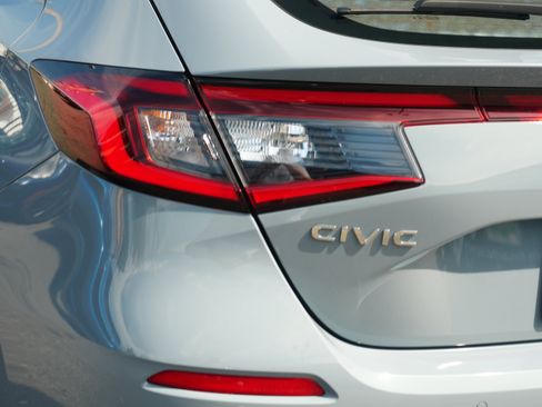 Used 2025 Honda Civic Sport Touring image 11