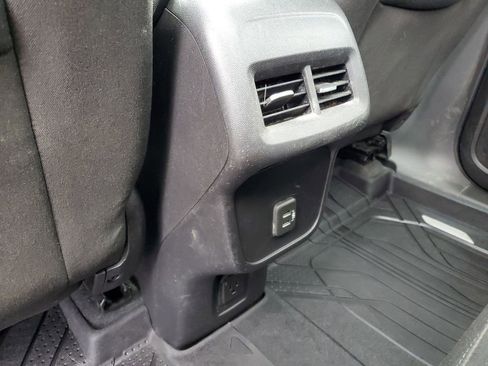 Certified 2019 Chevrolet Equinox LT w/ Sun & Navigation Package image 31