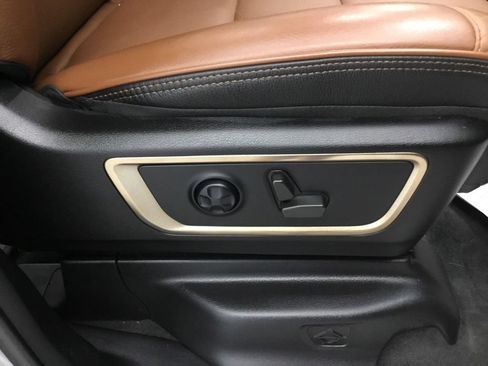 Used 2022 RAM 1500 Limited w/ Body-Colour Bumper Group AWD/4WD image 57